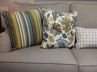 beach style accent pillows